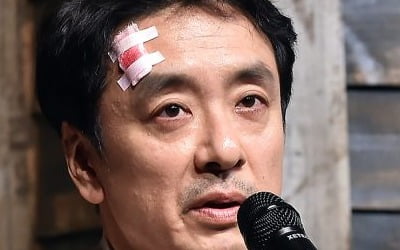 '♥김남주' 김승우, 겹경사 터졌다…데뷔 34년 만에 첫 장편 드라마 연출