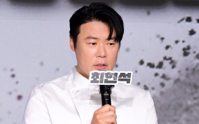 [종합] '흑백요리사'로 돈 엄청 벌었네…최현석 "매출 3배 폭등→밀키트 판매량 60배 증가" ('라스')