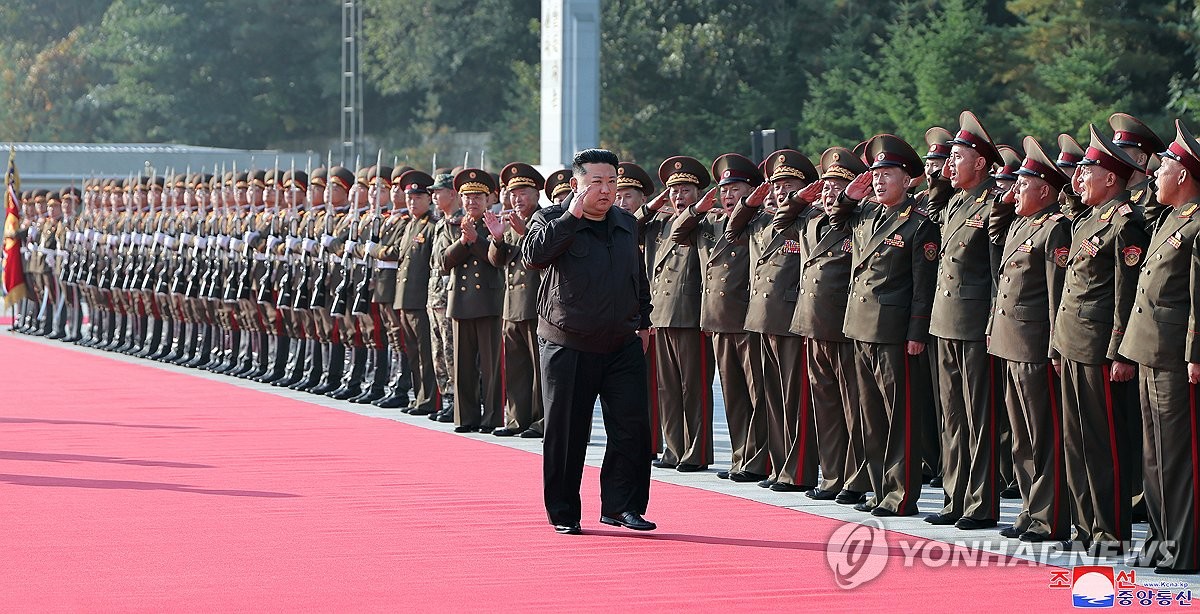 김정은, 서울작전지도 펼쳐놓고 "주권침해시 거침없이 물리력 사용"