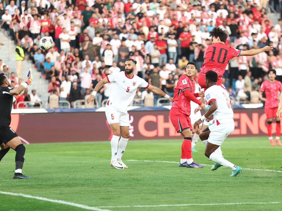 ⚽意甲半场：波贝加染红 拉齐奥暂0-0十人博洛尼亚