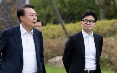 [속보] 尹, 韓 인적쇄신 요구에 "문제 있는 사람 알려주면 조치"