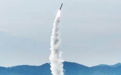 북한, 한미 '北파병 규탄' 직후 동해상으로 ICBM 고각 발사