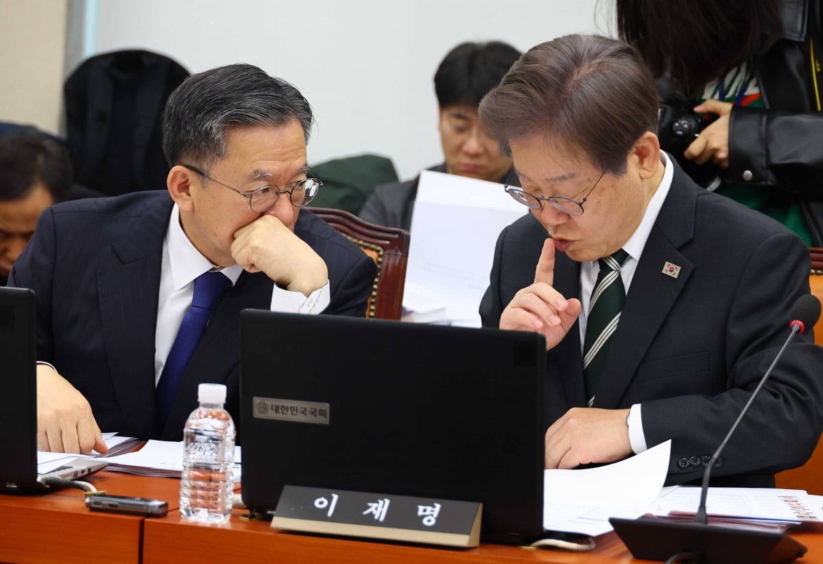 "비명계 움직이면 죽일 것"…정성호 "감정적 발언 좋지 않아"