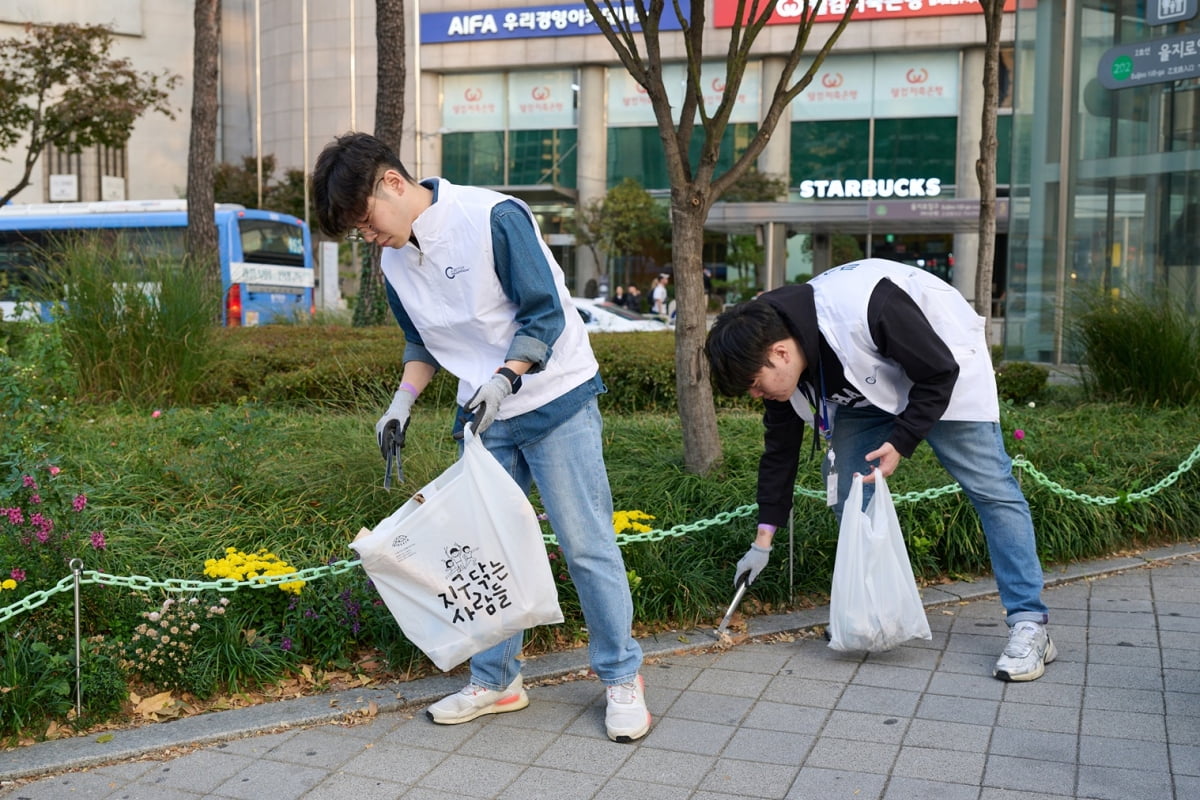 [포토] BAT로스만스, 환경정화 활동 ‘에코 플로깅’ 캠페인 진행