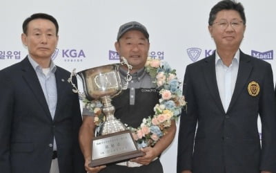 미나미자키, 한국 시니어오픈 우승… 챔피언스투어 상금왕은 박성필