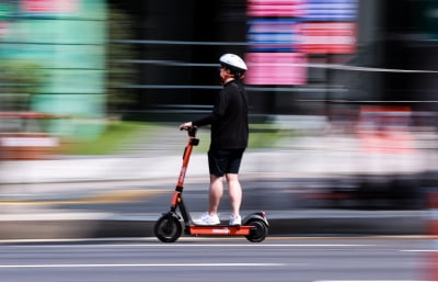 전동 킥보드 짜증났는데…서울시 전국 최초 '중대 결단'