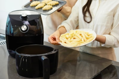 "에어프라이어에 도청 장치가?"…조사 결과에 '발칵'