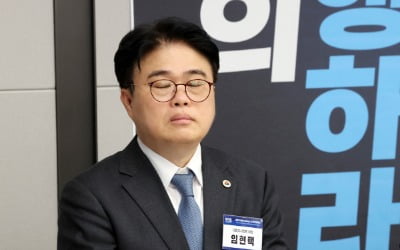 [속보] 임현택 의협회장 탄핵 '가결'…의협 비대위체제 전환