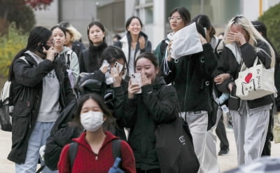 '킬러 문항' 빠진 국·영·수 쉬웠다…"올해 수능 가장 큰 변수는?" [중림동사진관]