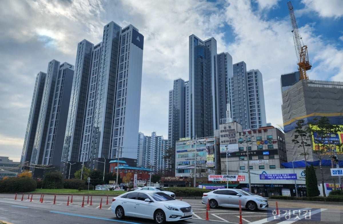 안양 동안구 호계동에 들어서는 '아크로베스티뉴'. 사진=오세성 한경닷컴 기자