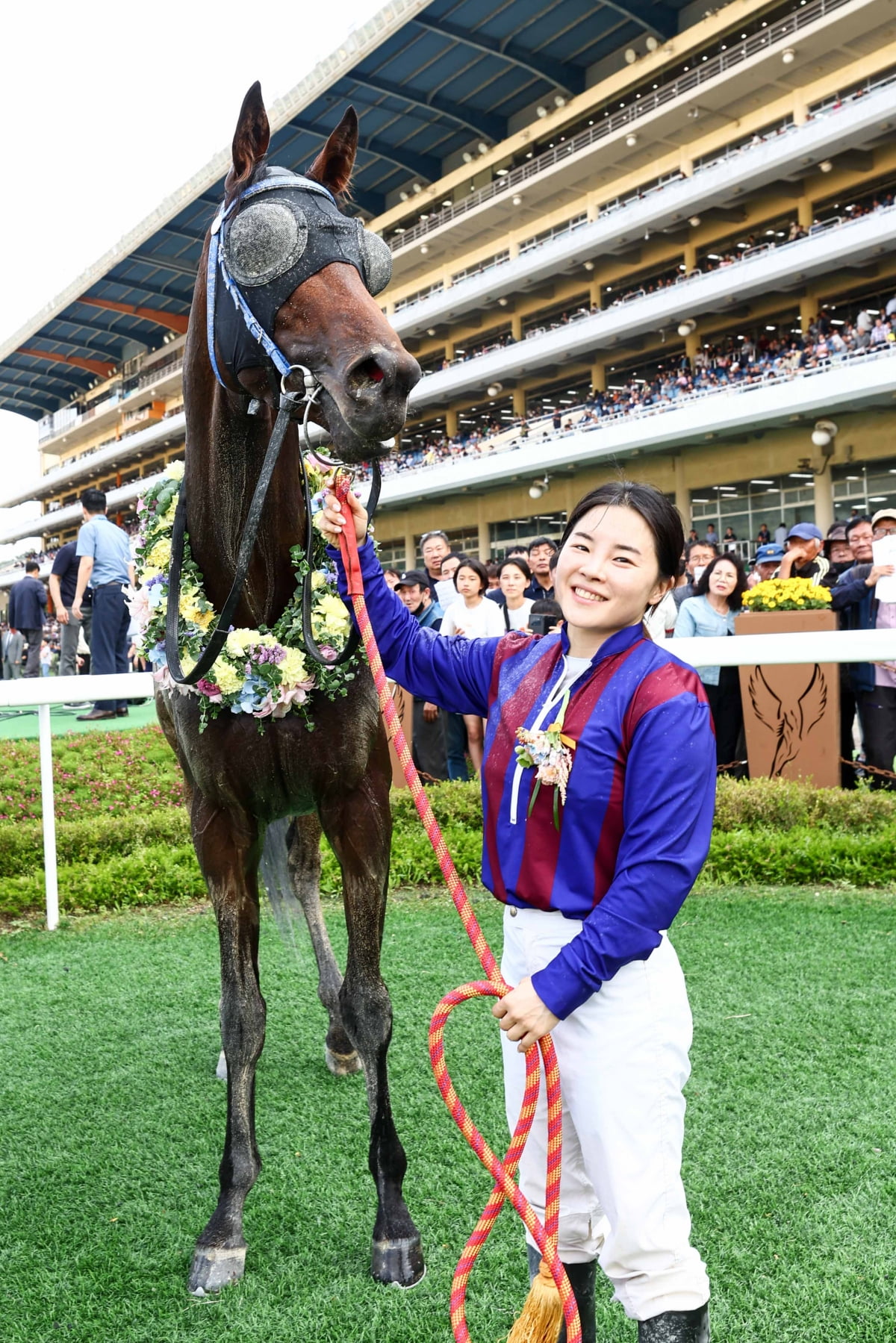 글로벌히트와 김혜선 기수. 한국마사회 제공