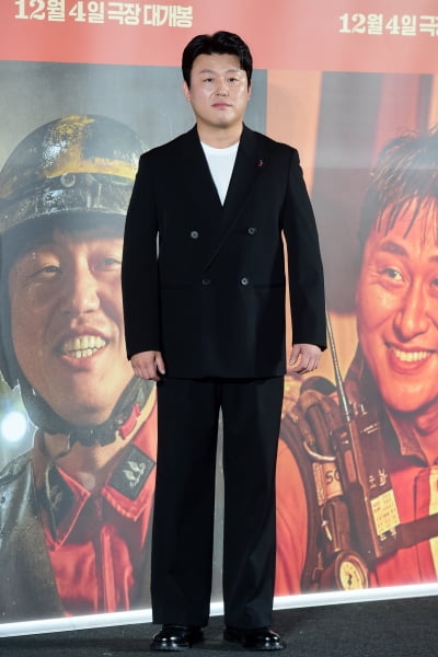 [포토] 김민재, '멋지게 차려입고~'