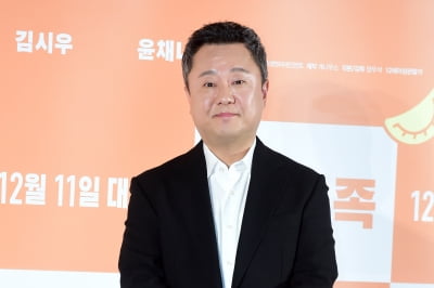 [포토] 박수영, '스님 연기 기대하세요~'