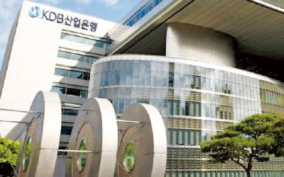 産銀 건전성 악화땐 정책금융 '흔들'…반도체·배터리 지원 좌초 우려