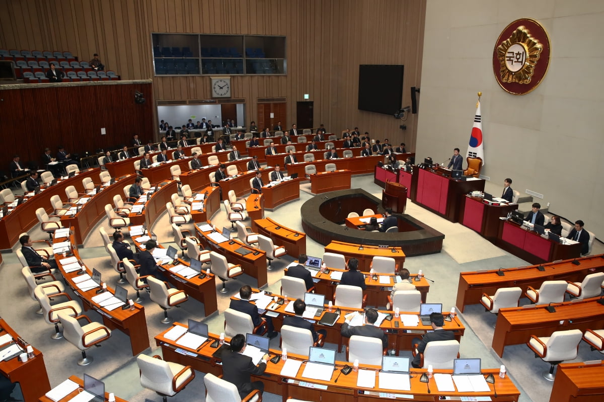 [속보] 野 세번째 ‘김여사 특검법’ 단독 처리…與 표결 불참