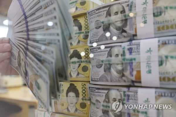 환율 1400원대 돌파에…은행 불러모은 금감원