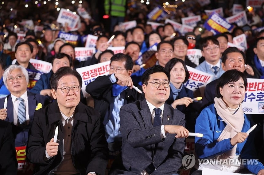 이재명 "권력 남용한 이들에 책임 물을 때"