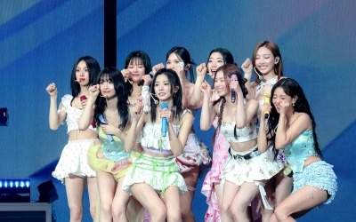 트와이스 때문에 41만명 몰리더니…JYP엔터 '잭팟' 터졌다