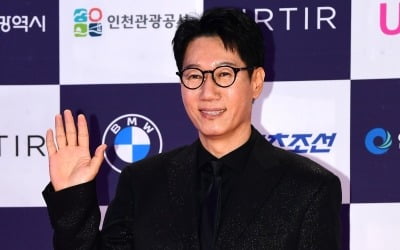 '58세' 지석진, 갑질 논란 터졌다…녹화 도중 후배 2명 가혹하게 퇴출 시켜 ('런닝맨')