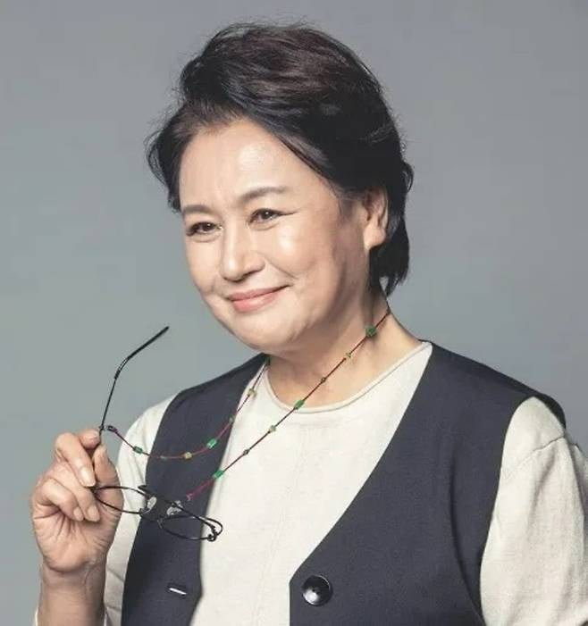 '75세' 박원숙, 희귀병 투병 중이었다…"메니에르병, 한쪽 귀 안들려" ('같이삽시다')