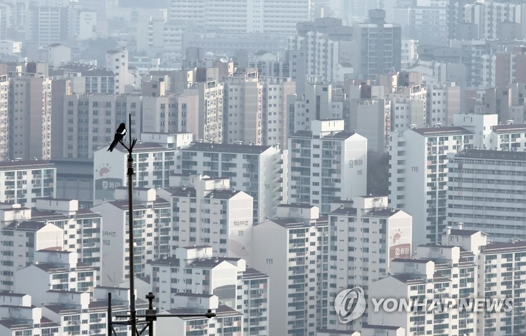 집값 뛴 서울 아파트 내년 보유세 20∼30% 오를 듯