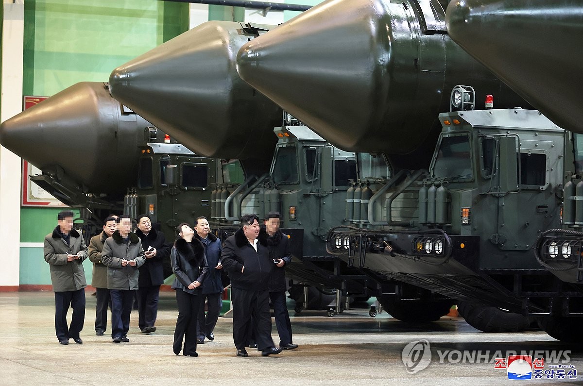 美, 핵무기 운용전략 개정…"러·中·北 동시 억제할 수 있어야"