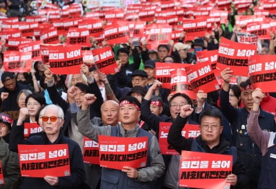 경찰청장 "민주노총 집회서 경찰 105명 부상…강경진압 아냐"