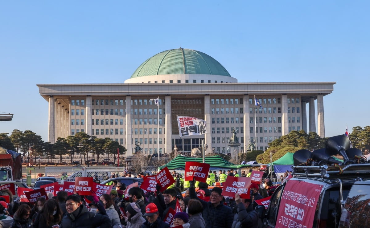 尹 탄핵 표결 앞두고 ICT업계 촉각…슬롯사이트 소닉 메이저 급증 '대비 태세'