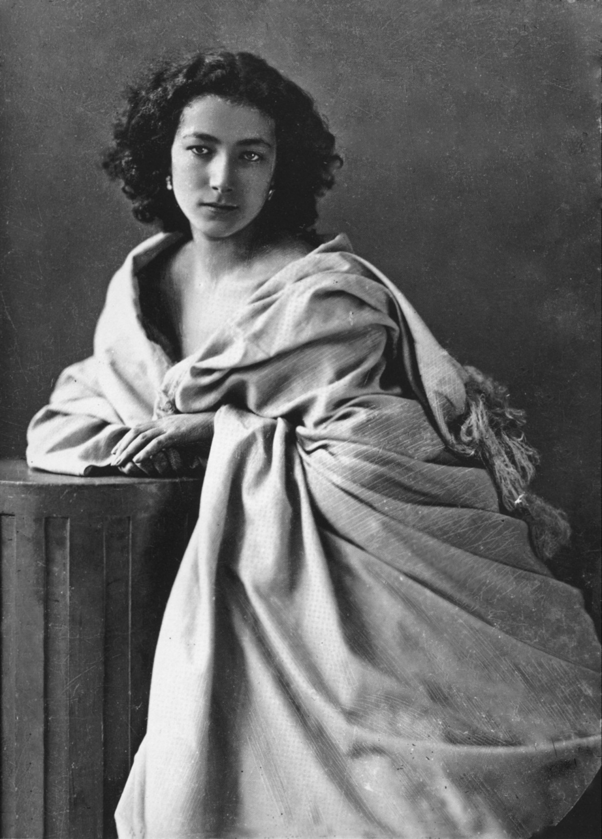 카지노 게임 추천 베르나르(Sarah Bernhardt), 1864. / 사진출처. ©Felix Nadar/위키피디아