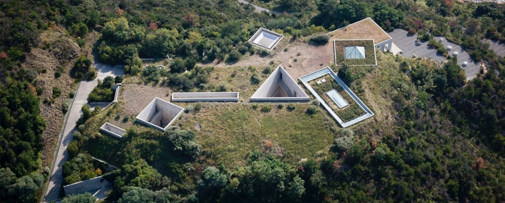 지추미술관(地中美術館) 전경 / 사진출처. © Benesse Art Site Naoshima