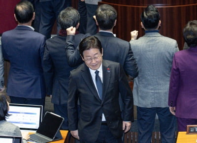 전카지노 필립 마통·25만원·압류금지 통장?…이재명 '기본' 어디까지