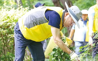 금호석유화학, 한국의경영대상 ESG경영 친환경경영 부문 '대상' 수상…기후 변화 적극 대응, 사회적 책임 실천