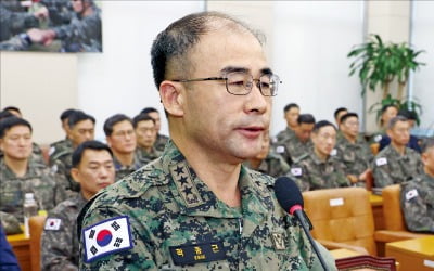 軍은 실탄 받았다는데…윤 대통령은 "실무장 지시 안해"