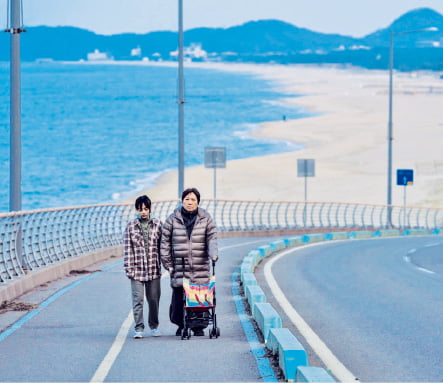 살기 위해 택한 '죽음'이란 거짓말…그리고 남겨진 자들의 방황