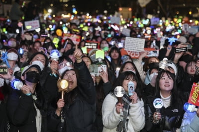 오늘 탄핵안 재표결…국회 앞 20만 촛불들 모인다