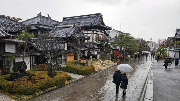 젠코지 주변의 독립적인 작은 사찰 /JAPAN NOW