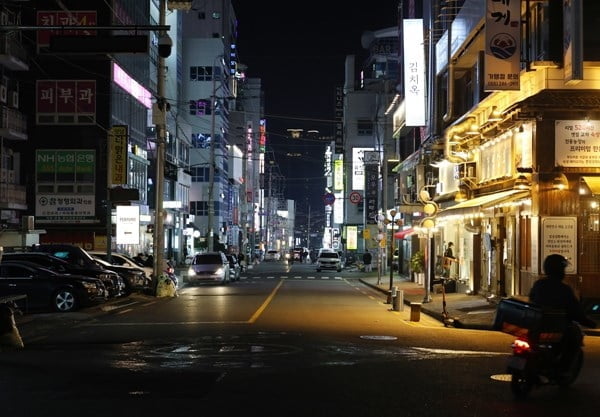 연말인데 '썰렁'…"제발 와주세요" 호소