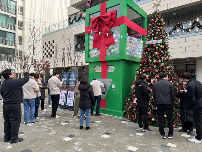 서초여성일자리주식회사, 양재천길 상권 특별한 크리스마스 축제 ‘Merry Salon’ 진행