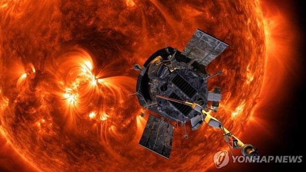 "태양 더 가까이"...NASA 탐사선 새 역사 썼다