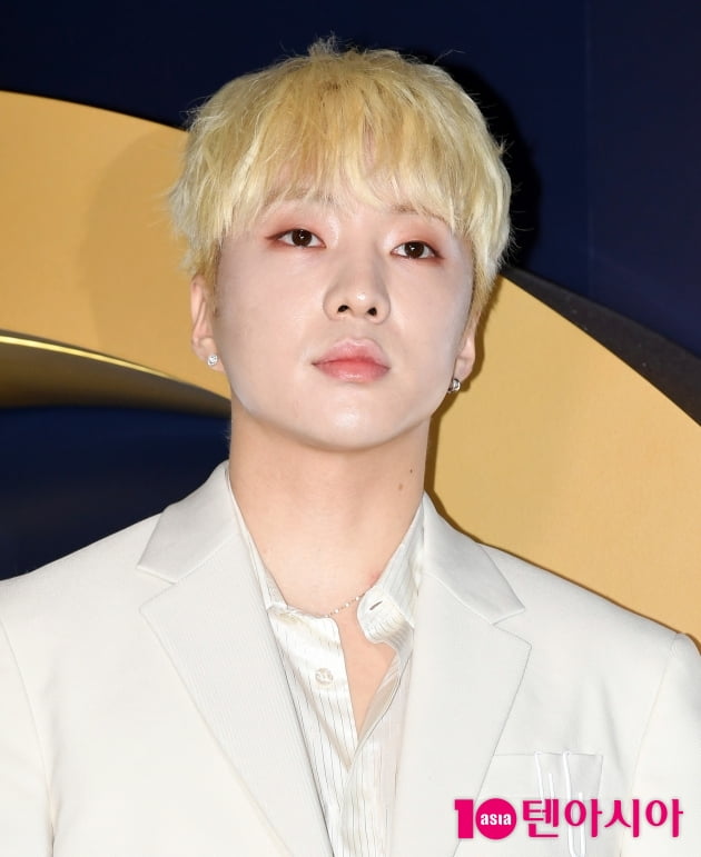 '전역' 강승윤, 위너 리더의 품격 "송민호와 손잡고 인사하겠다" [전문]