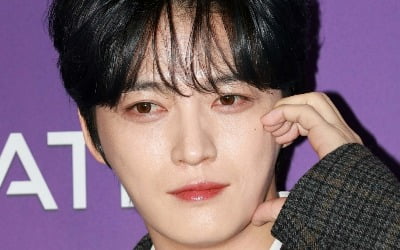 [종합] 김재중, 대기업 취직했다…강남 오피스 마비, 즉석 팬사인회까지 ('편스토랑')