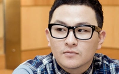 [종합] 허각 ♥아내와 9년째 각방 고백…"혼자사는 기분, 합방 생각 없어" ('돌싱포맨')