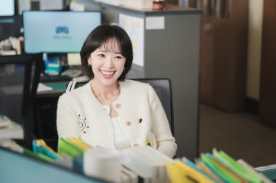 가벼운 연애만 즐겼는데…전혜진 "기댈 수 있는 ♥남자친구 생겨 좋아"('사외다')