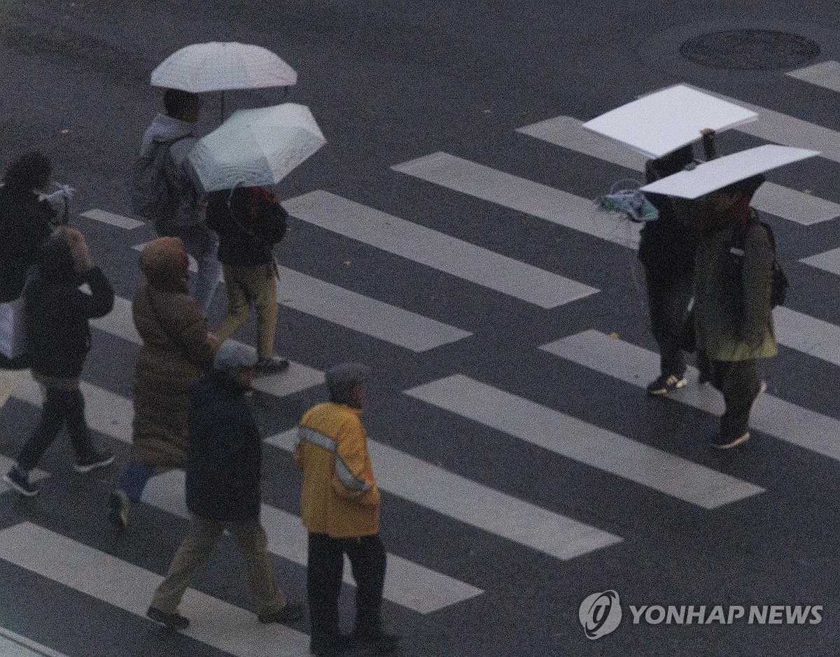 전국 흐리고 곳곳 눈·비…낮 최고 3∼9도