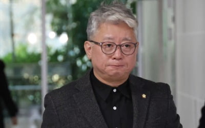 조응천 "尹, 변호인단 구성 안 하는 것 아니라 못 하는 것"