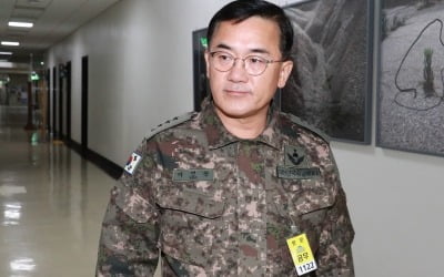 여인형 방첩사령관 "군인은 명령하면 따라야 한다고 생각"