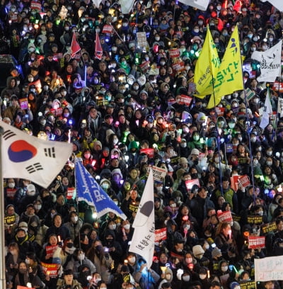 "정치적 혼란 심화"…이틀째 계엄·탄핵 정국 보도한 북한