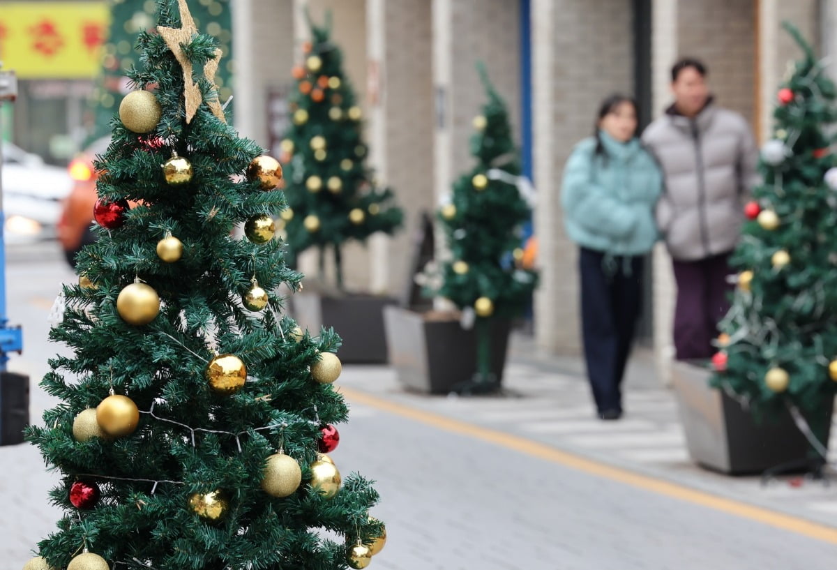 성탄절 앞둔 거리, 광주 남구 양림동 / 사진=연합뉴스