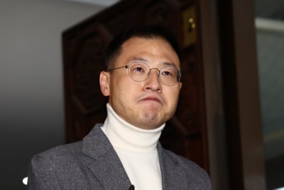 [속보] '표결 참석' 김상욱 "당론에 따라 이번 탄핵안엔 반대표"