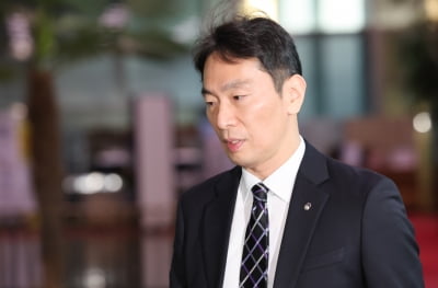 이복현 금감원장 "비상 상황 가정 리스크 관리태세 유지하라"